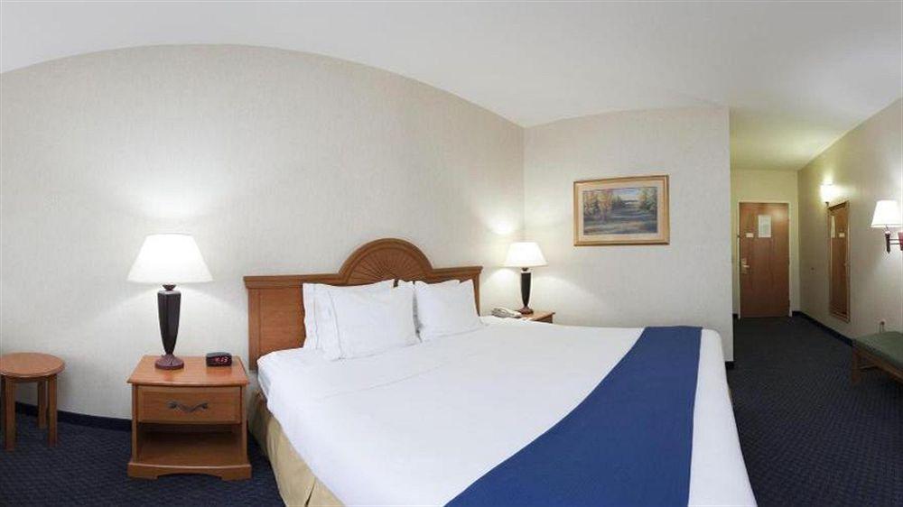 Holiday Inn Express Hotel & Suites Cherokee-Casino By Ihg Екстер'єр фото