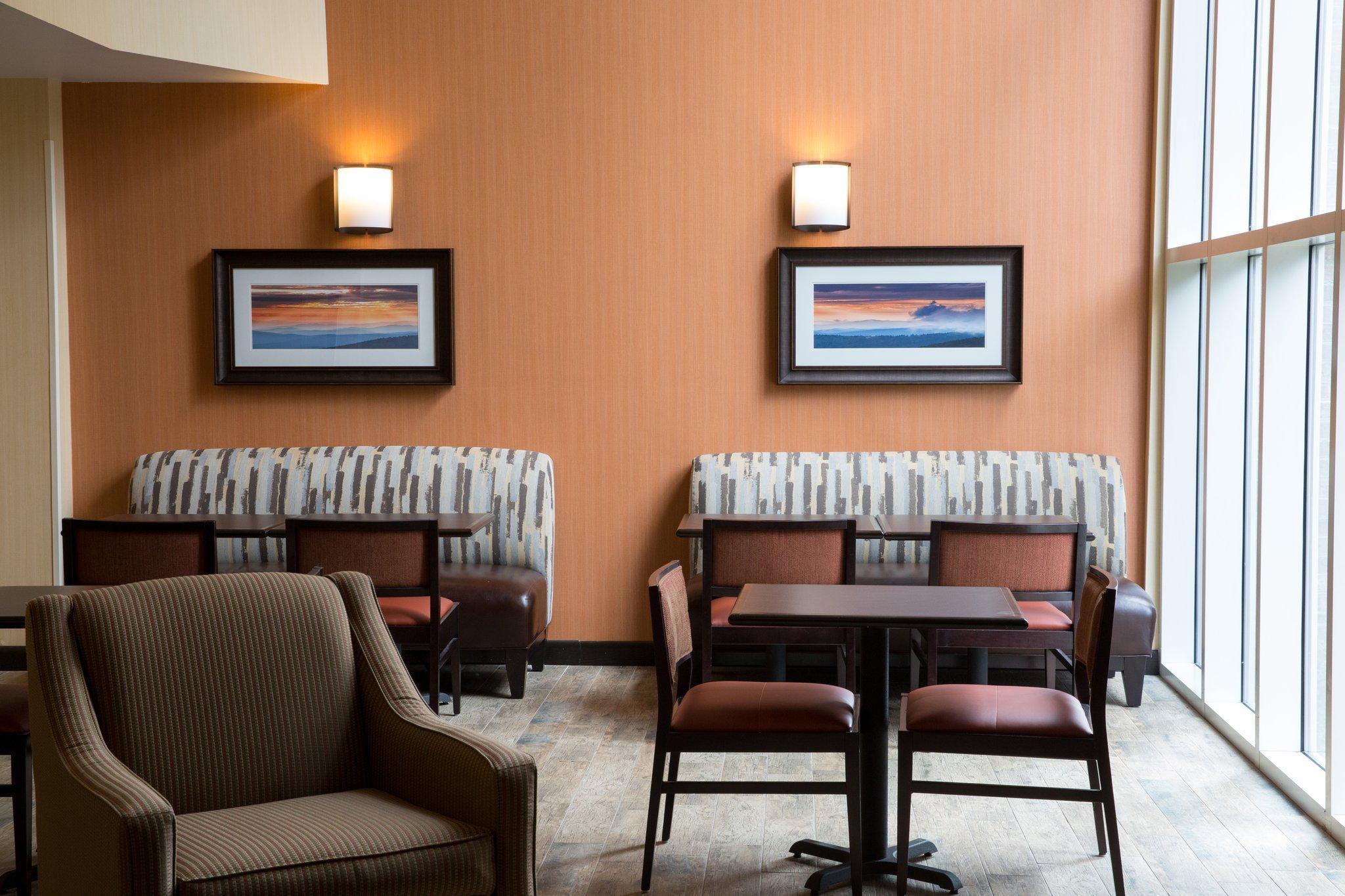 Holiday Inn Express Hotel & Suites Cherokee-Casino By Ihg Екстер'єр фото
