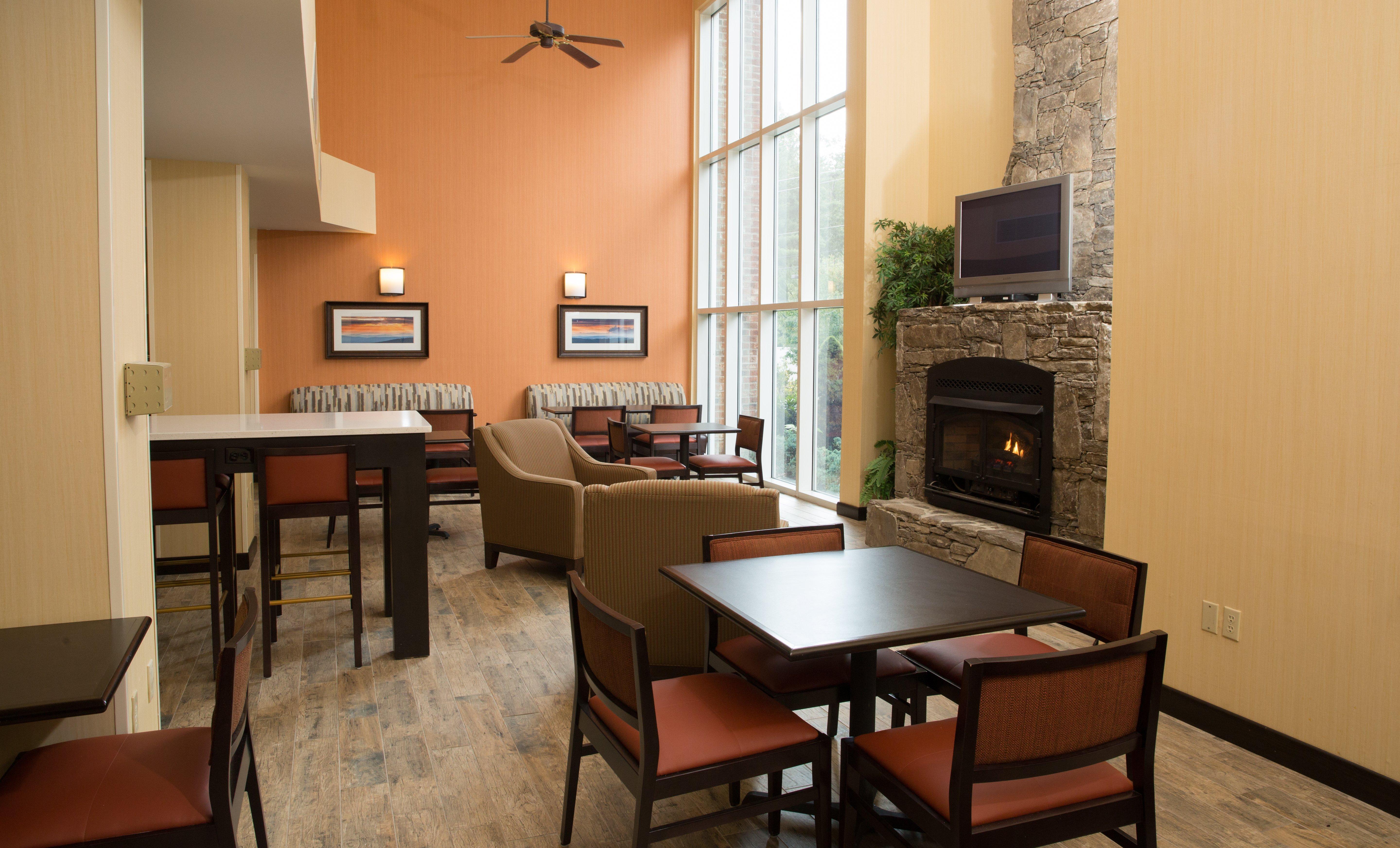 Holiday Inn Express Hotel & Suites Cherokee-Casino By Ihg Екстер'єр фото